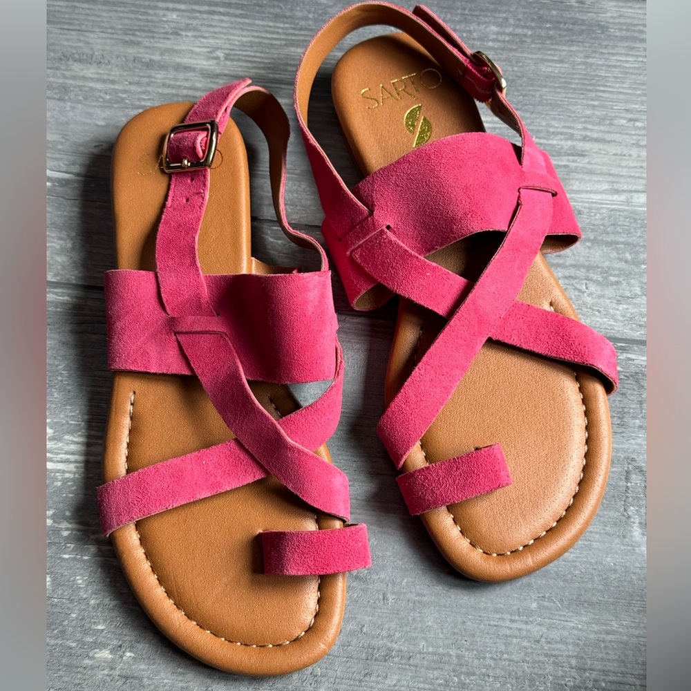 Sarto by Franco Sarto Gia pink strappy flat sandal size 6 NWOB